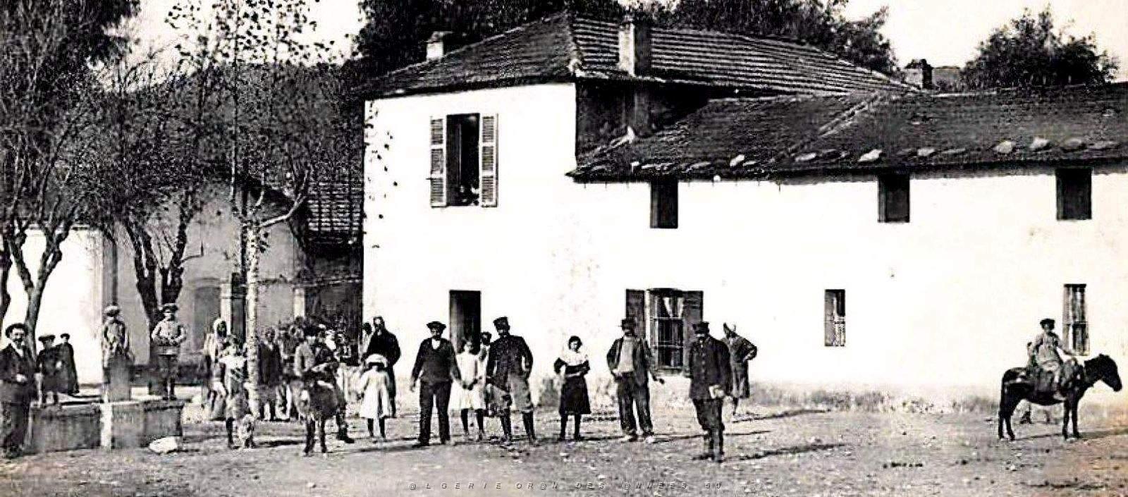 2116- Boghni - La Place2.jpg